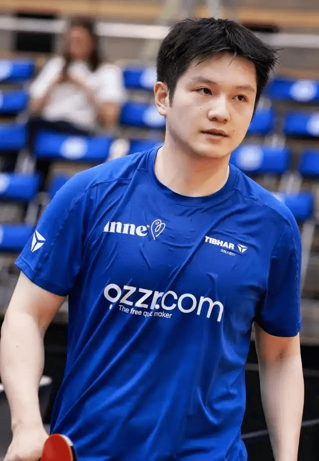 时隔一个月，樊振东德甲再登场，3比1轻取沃尔瑟，萨尔布吕肯2比0领先