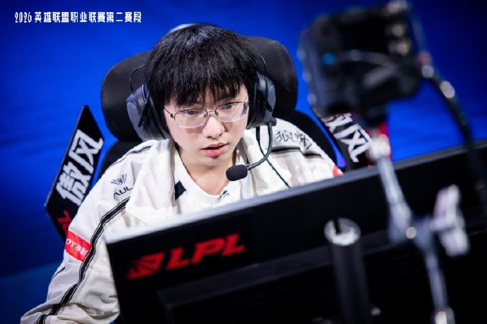 LPL发布AL赛后返图:乘风破浪,越战越勇,恭喜AL拿下胜利!